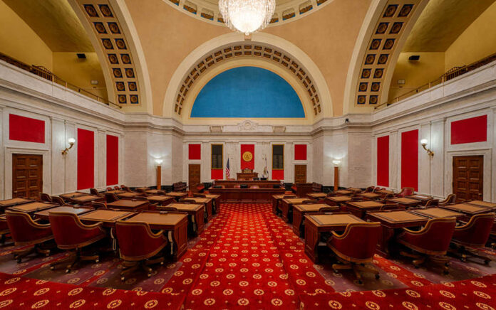 Charleston,,West,Virginia,-,December,17:,Senate,Chamber,Of,The