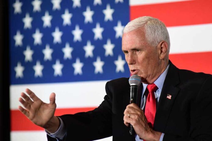 Bedford,,N.h.,Usa,-,Aug.,5,,2023:,Former,Vice,President
