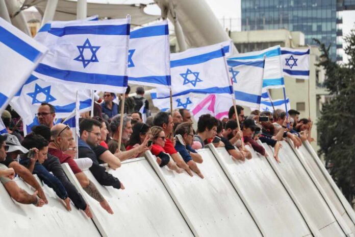 Tel,Aviv,,Israel,-,March,,2023:,Big,Demonstration,Against,Netanyahu's